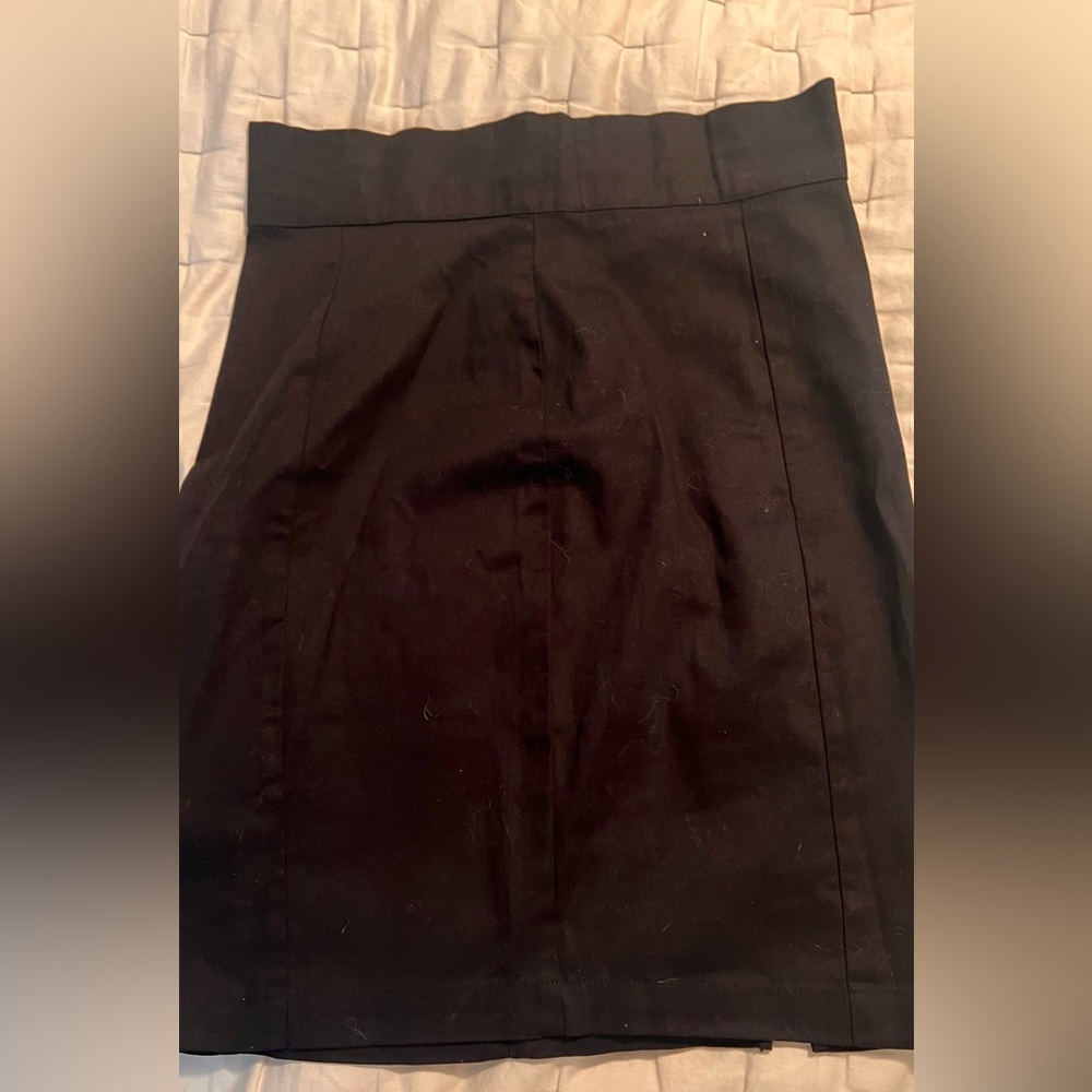 Mandie bee skirt in black sz M